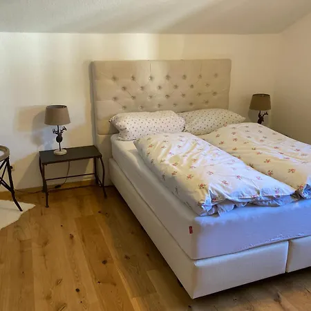 Heilingbrunner Apartment *