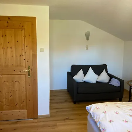 Heilingbrunner Apartment *