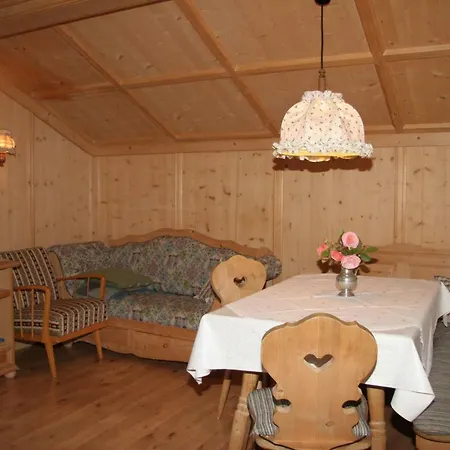 Heilingbrunner Apartment *